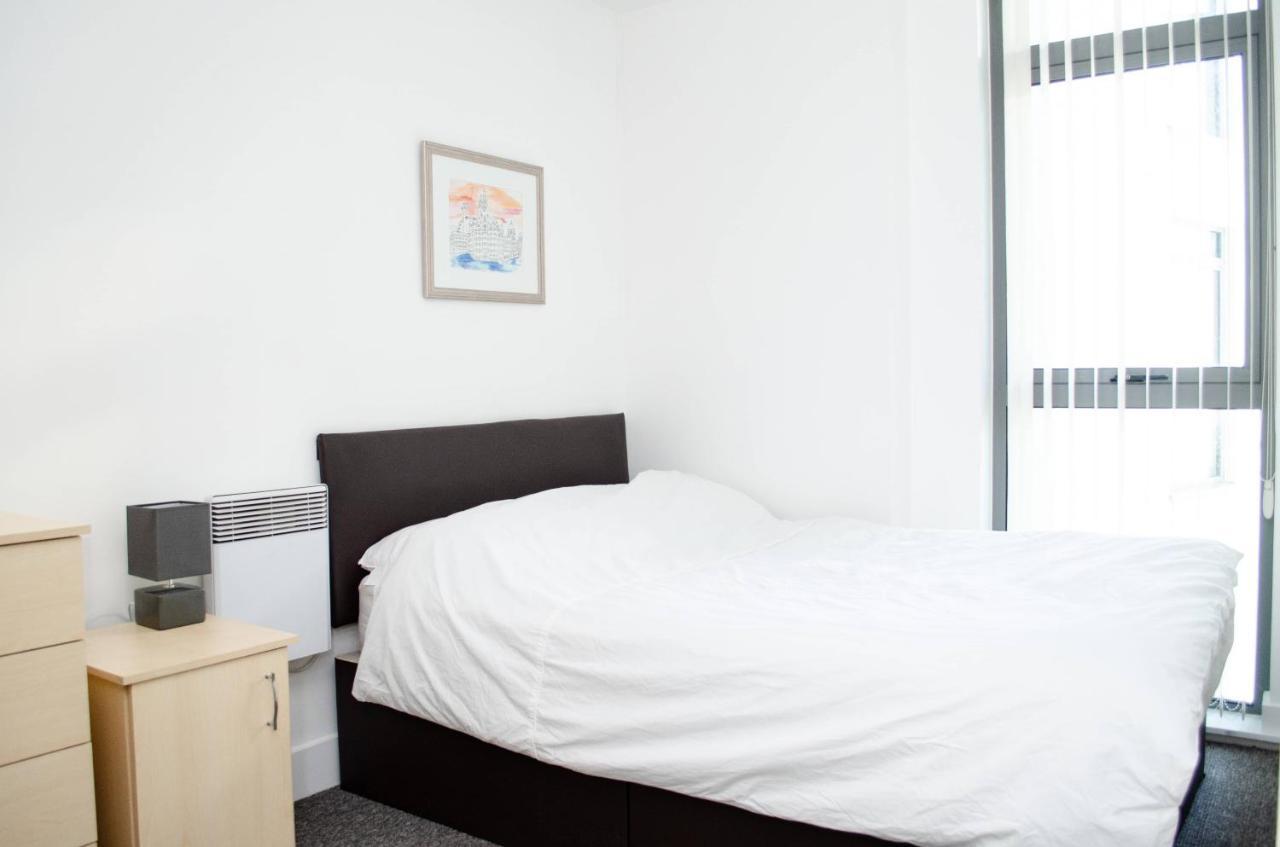 Serviced Apartment In Liverpool City Centre - Free Parking - Balcony - By Happy Days Exterior foto